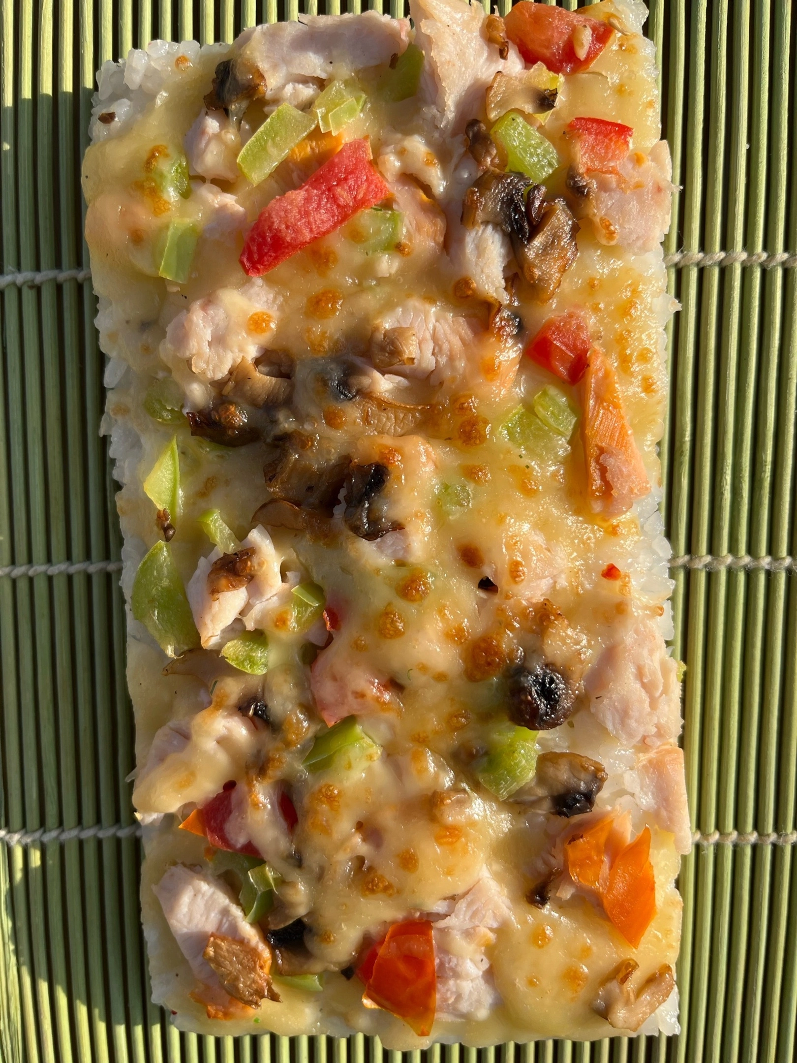 Японская пицца с курицей 